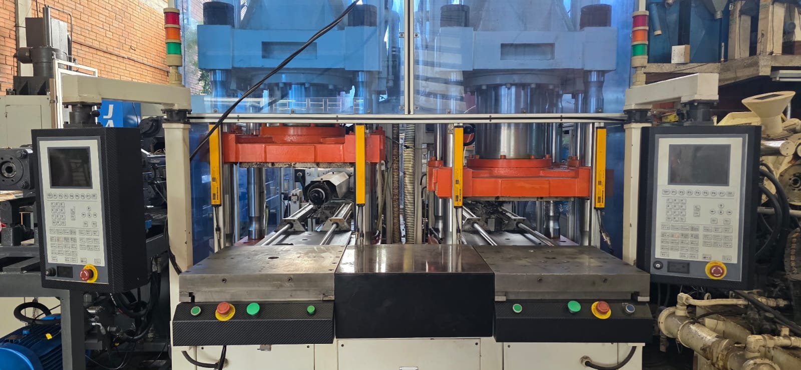 WhatsApp Image 2025-12-12 at 10.15.12